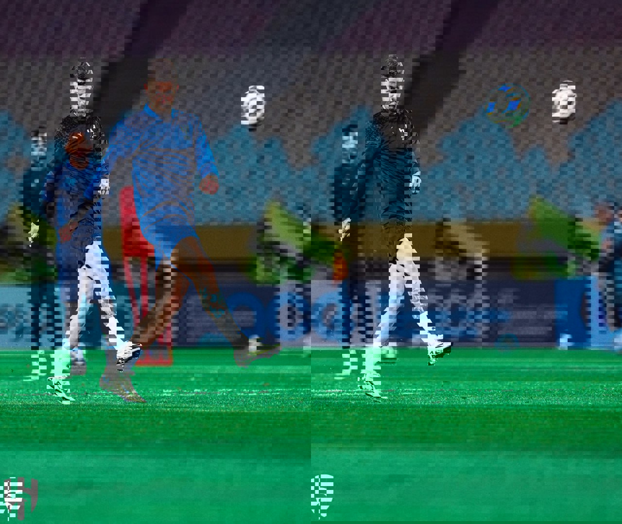 1991082