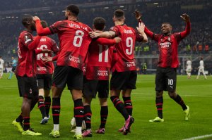 میلان ۳-۰ رن: شروع پرقدرت تیم پیولی در لیگ اروپا
