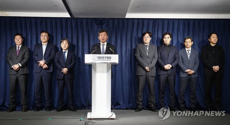 مراسم عجیب برای اخراج سرمربی کره جنوبی
