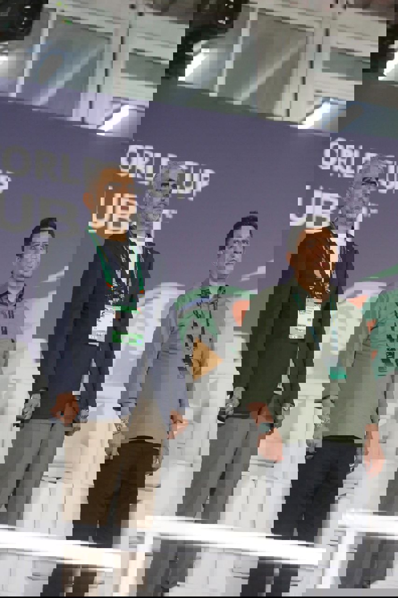 1992009