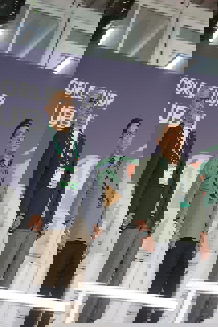 1992009