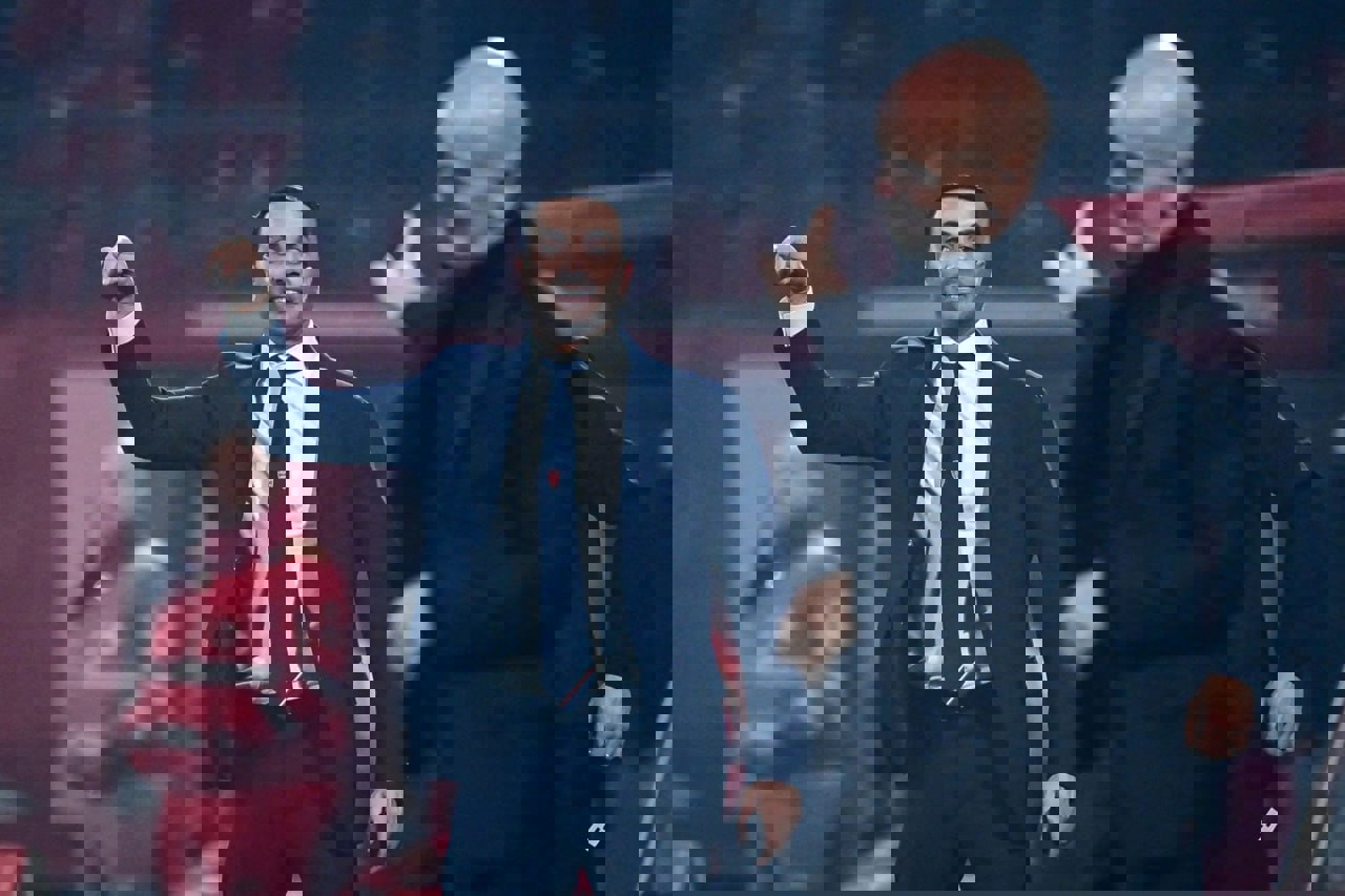 1992529