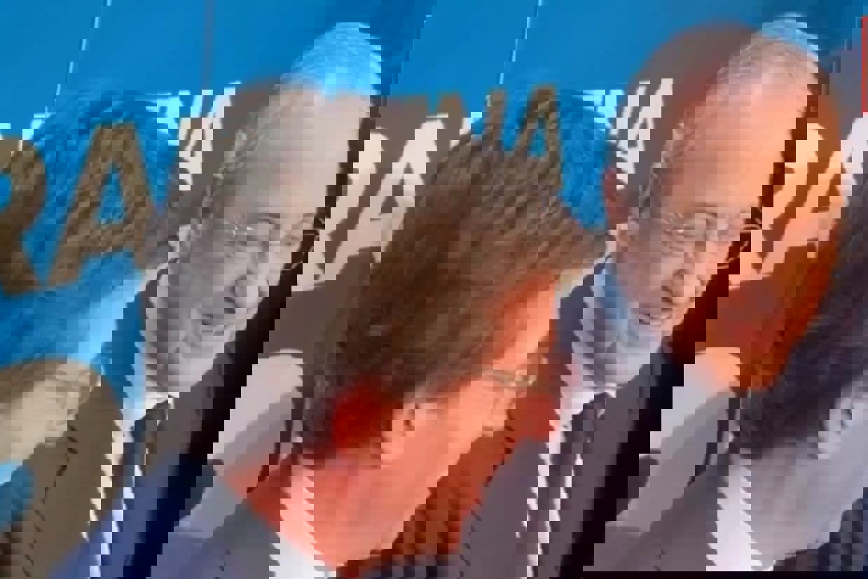1992683