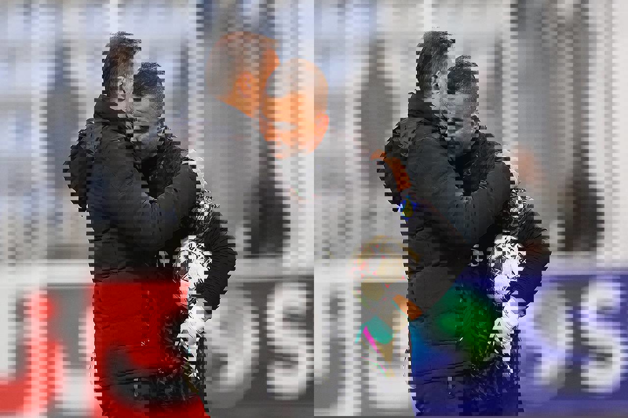 1993290