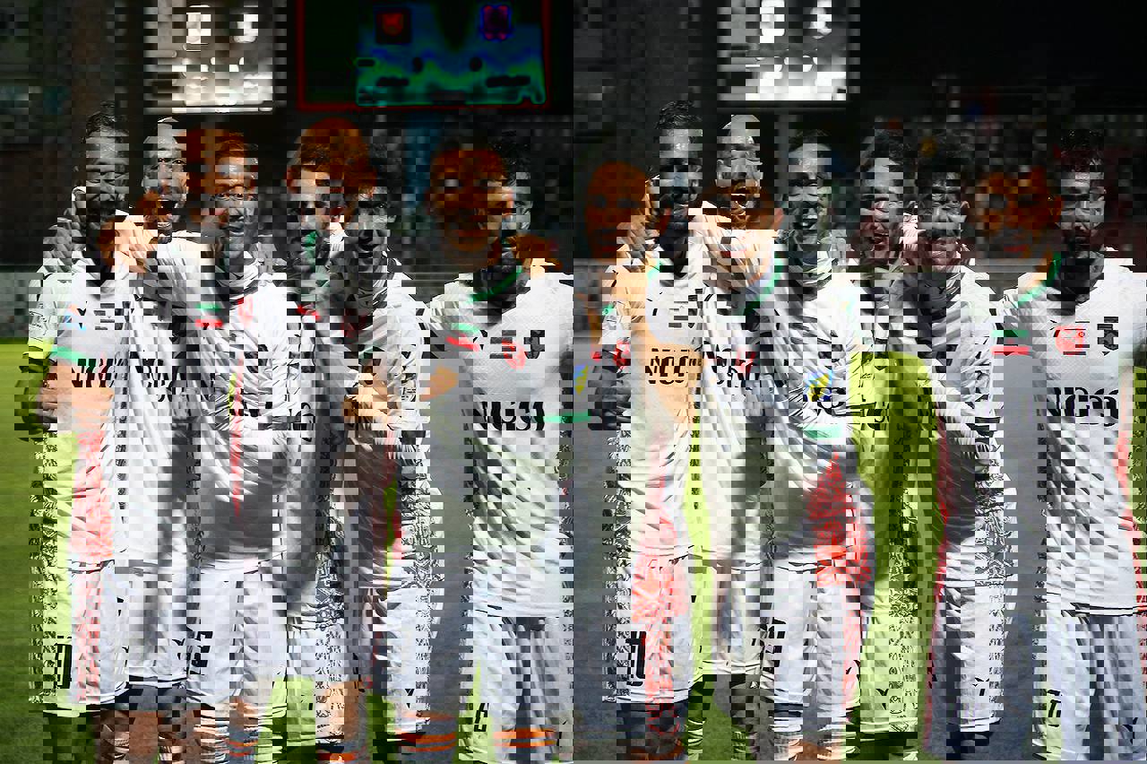 1993353