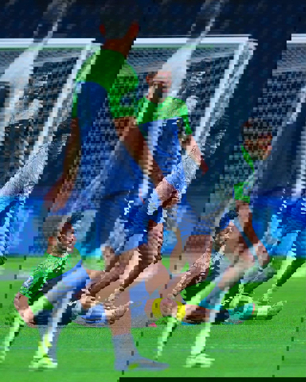 1993569