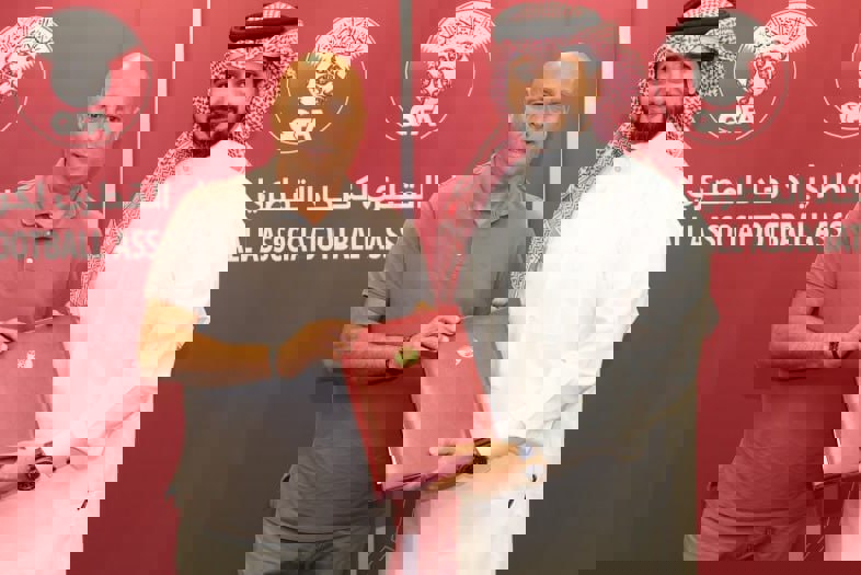 1993989
