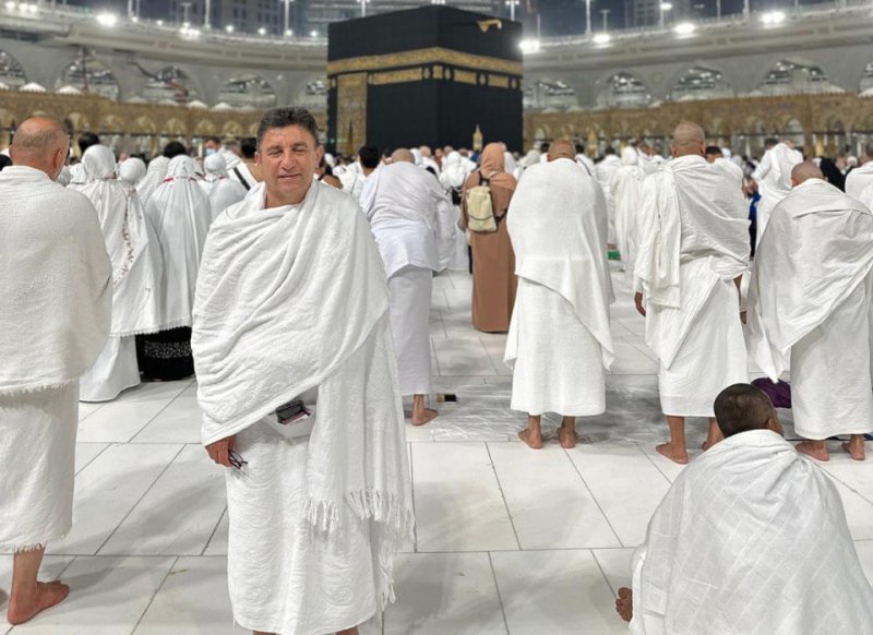لباس احرام بر تن قلعهنویی (عکس)