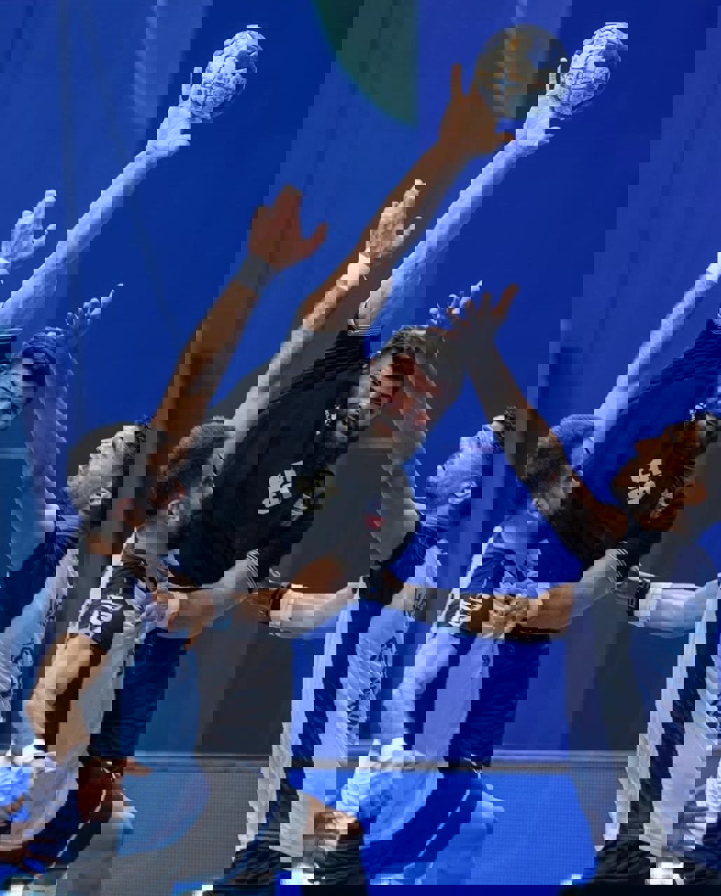 1994232