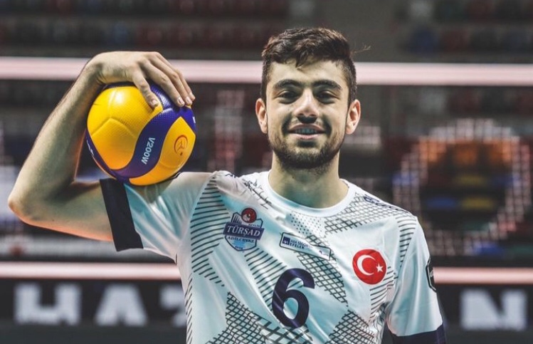 فرار از خطر مرگ: خدا به ستاره والیبال ایران رحم کرد