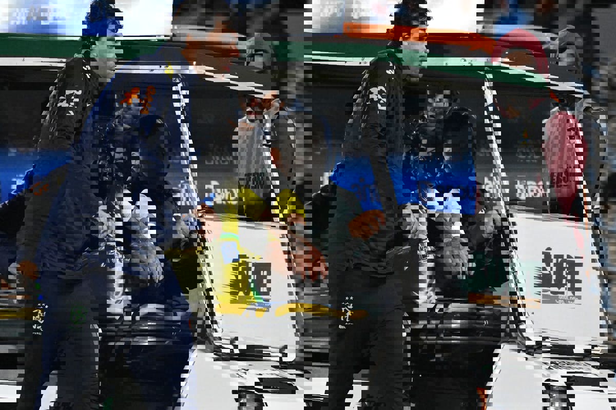 1995564