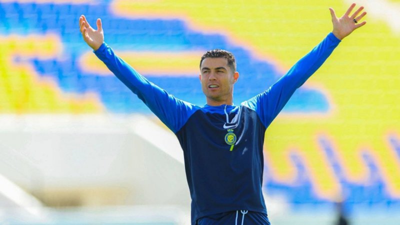 رونالدو، بیتوجه به جنجالها در تمرین النصر