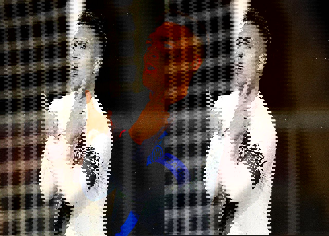 1995596