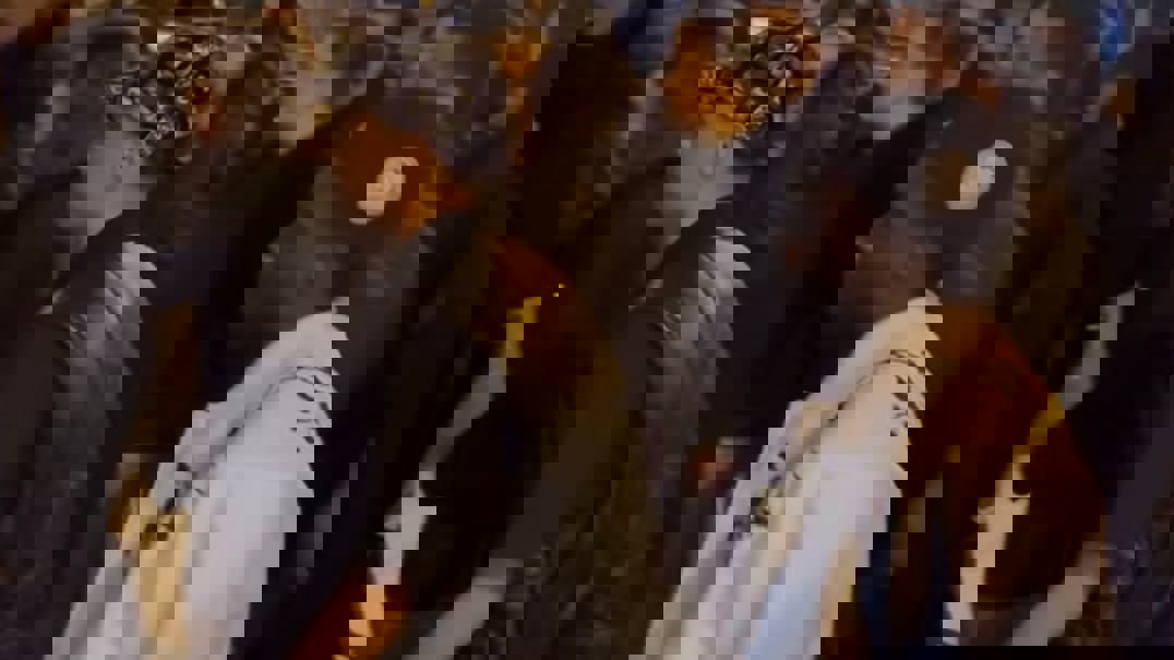 1995683
