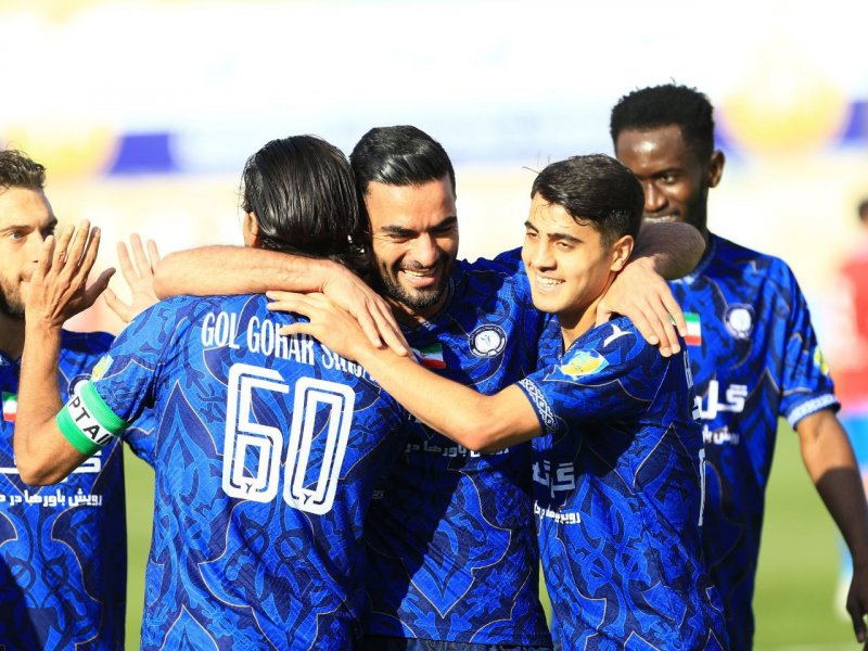 حسرت دو ستاره گلگهر روی سکوهای آزادی (عکس)