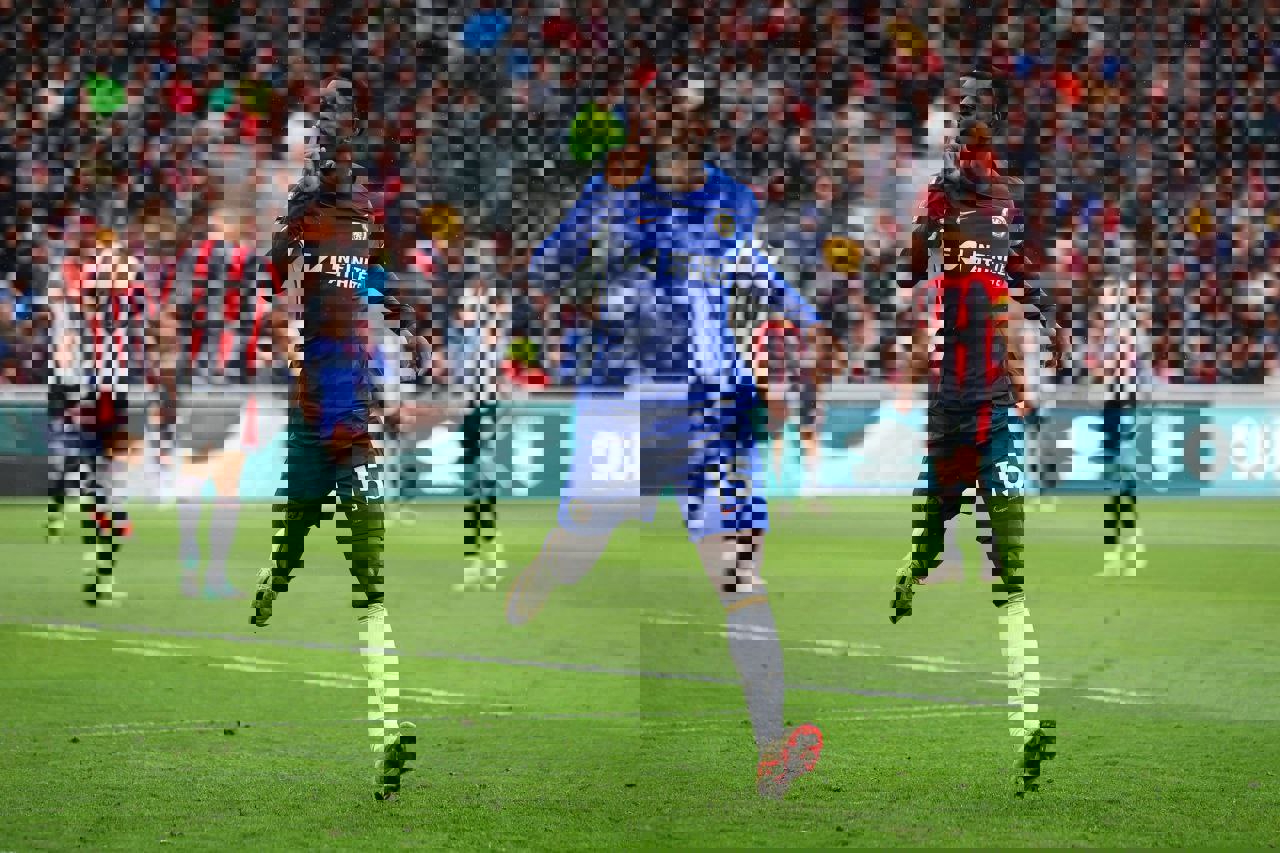 1996983