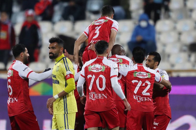 پرسپولیس 3 -0 نفت و گاز: رجزخوانی برای دربی!