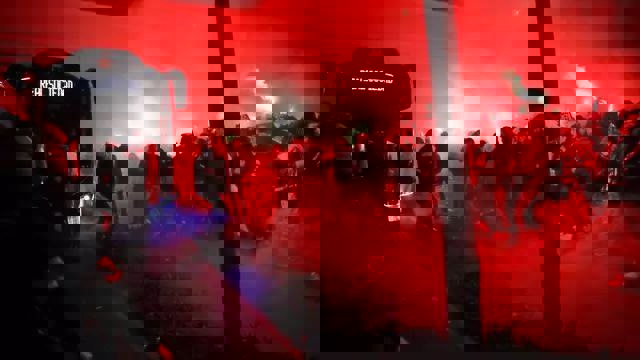 حاشیه امشب چمپیونزلیگ: هواداران درگیر شدند (عکس)