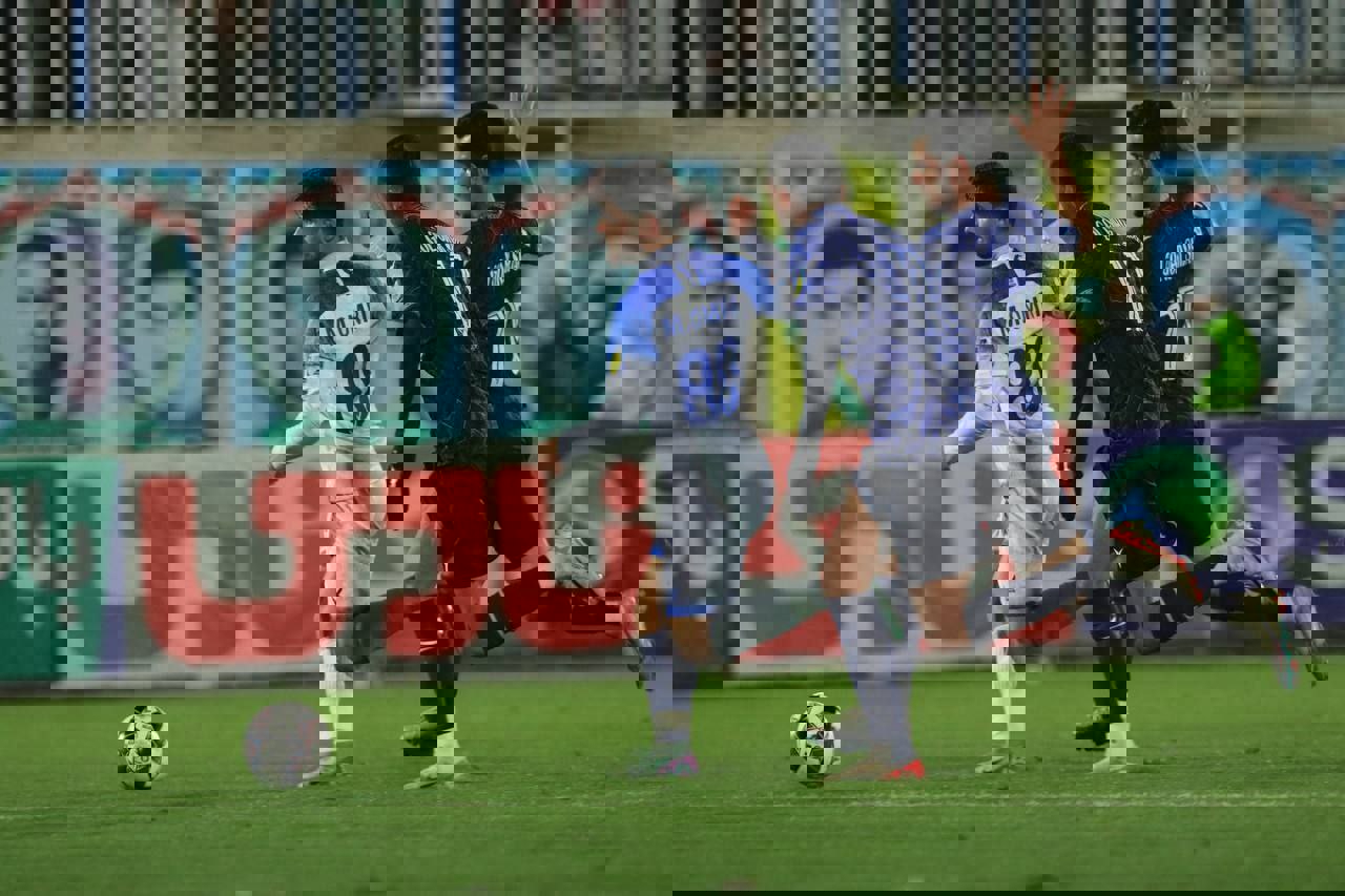 1998954