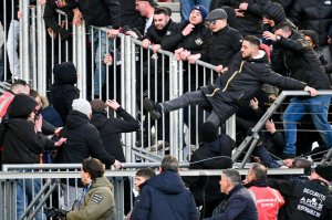 ترس مقامات فرانسوی از درگیری‌های خارج از ورزشگاه!