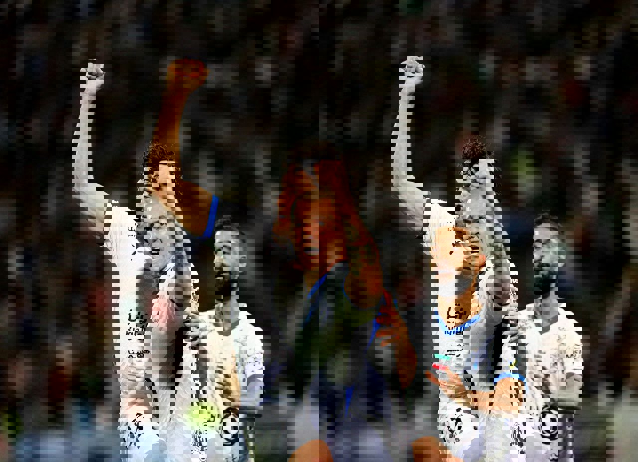 1999589