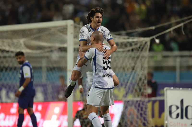 تب داغ فوتبال آمریکای جنوبی در ترکیب استقلال