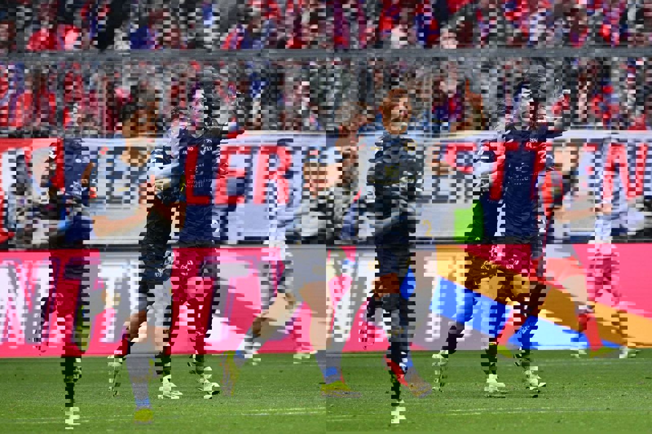 1999700
