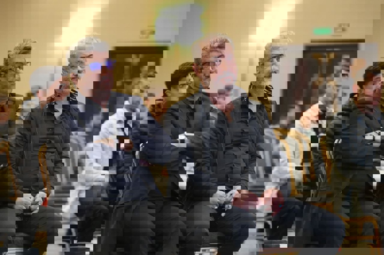 2000308