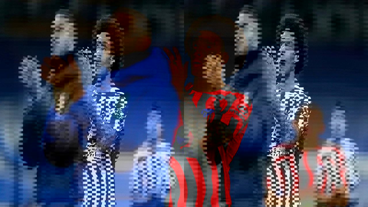 2000698