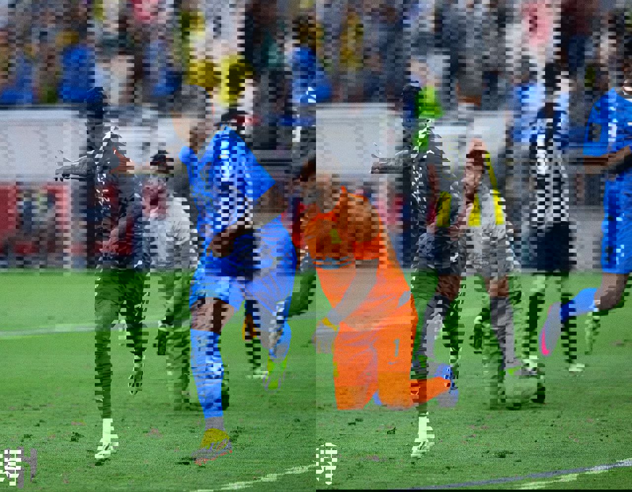 2000809