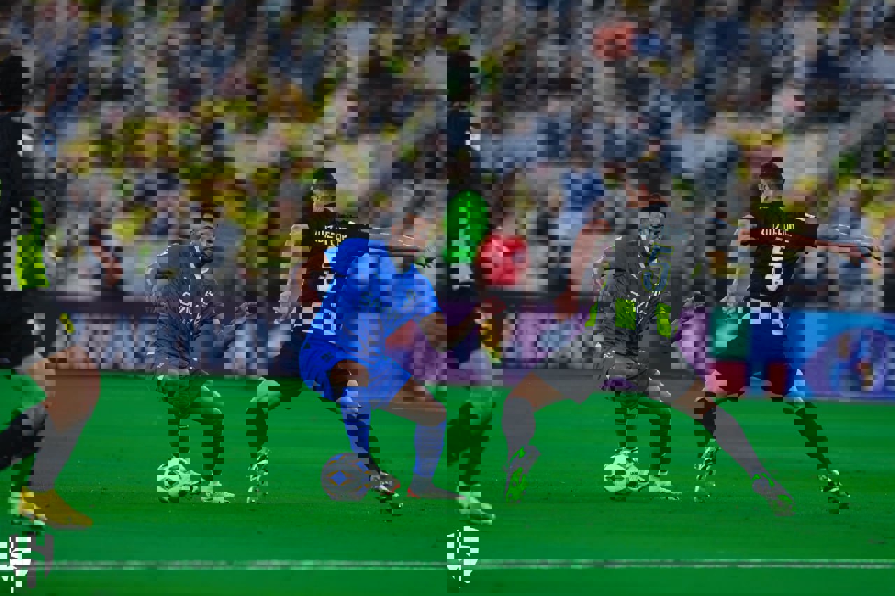 2000785