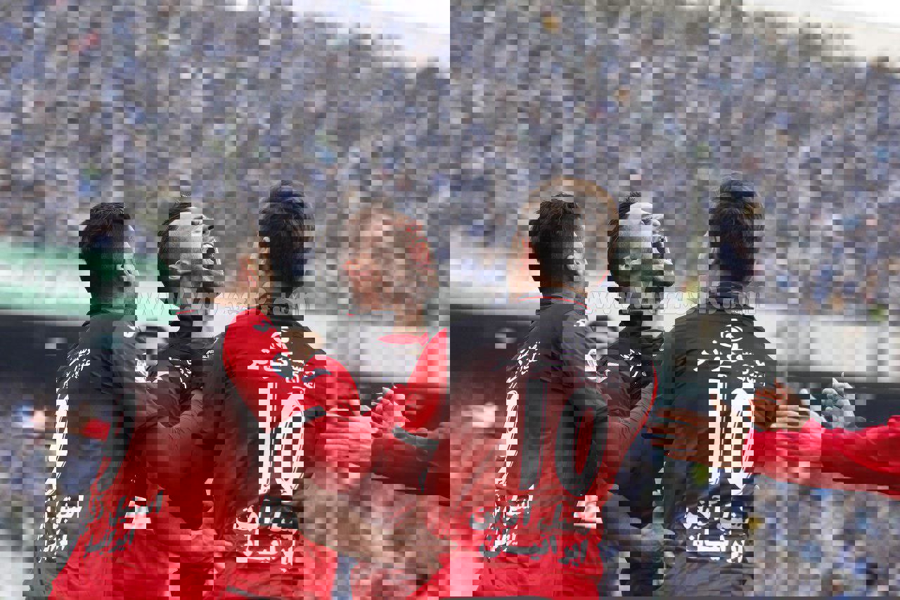 2000889