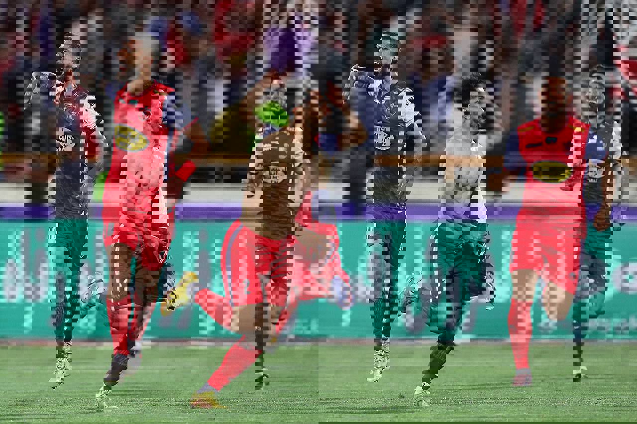 2000890