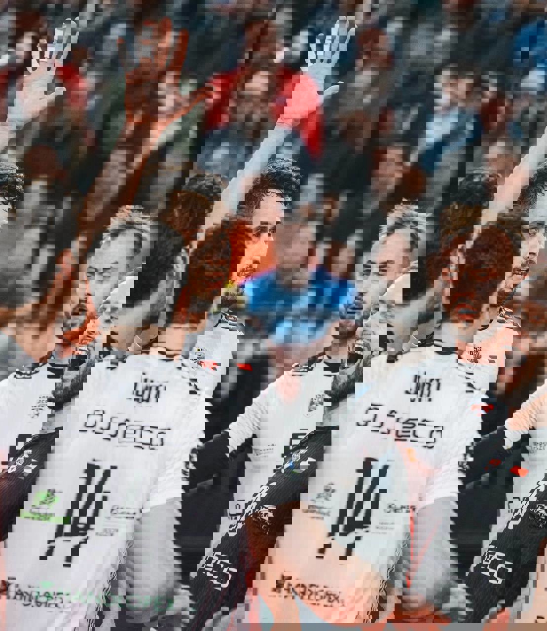 2000840