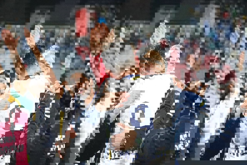2001308