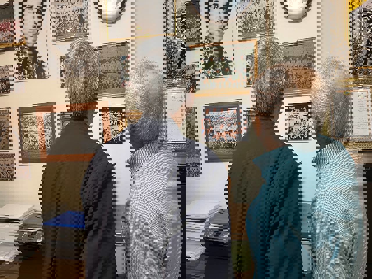2001365