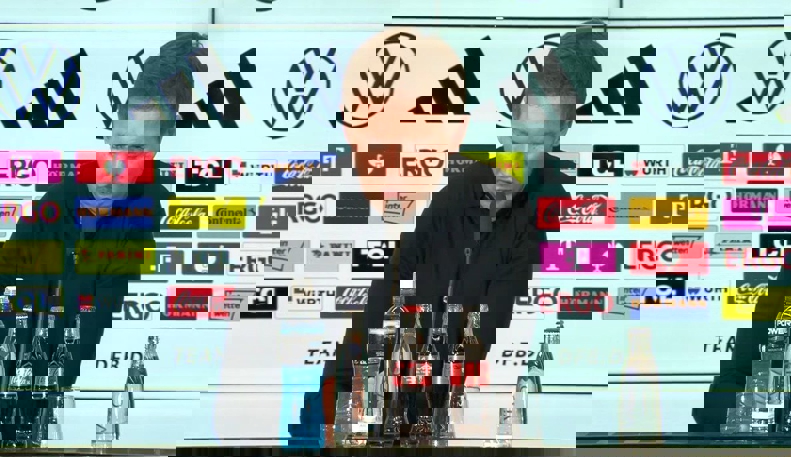 2001382
