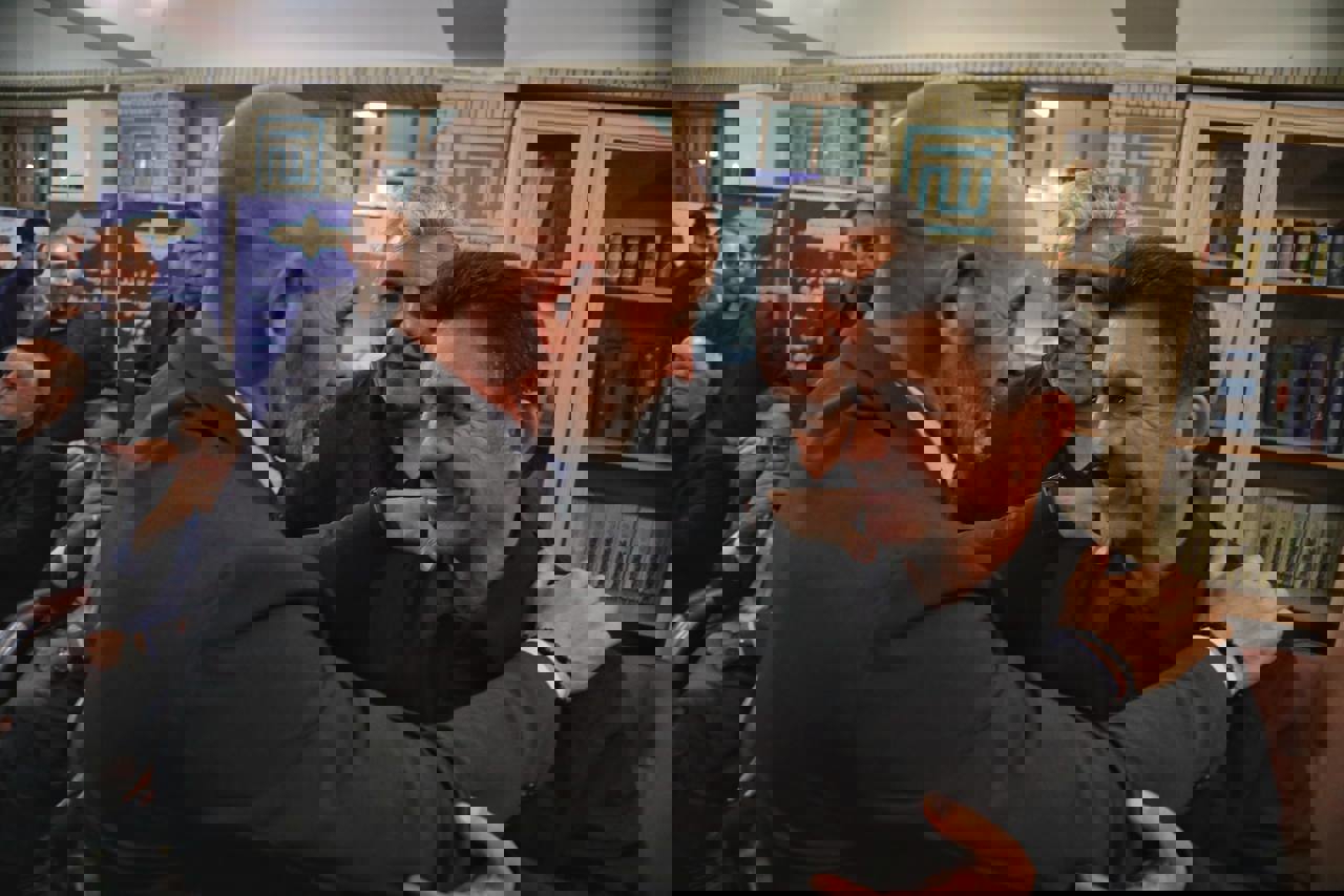 2001595