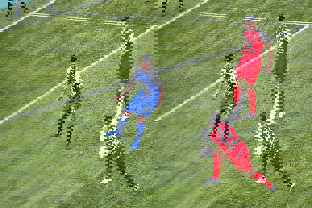 2001583