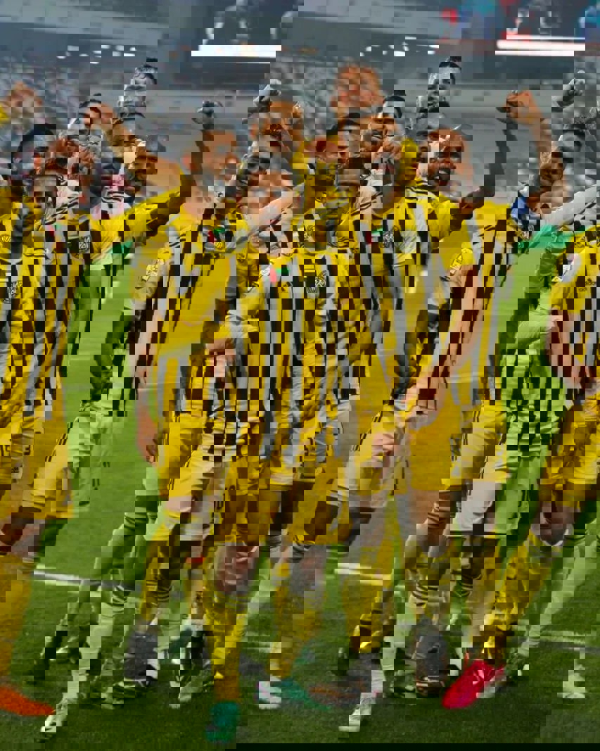 2001629