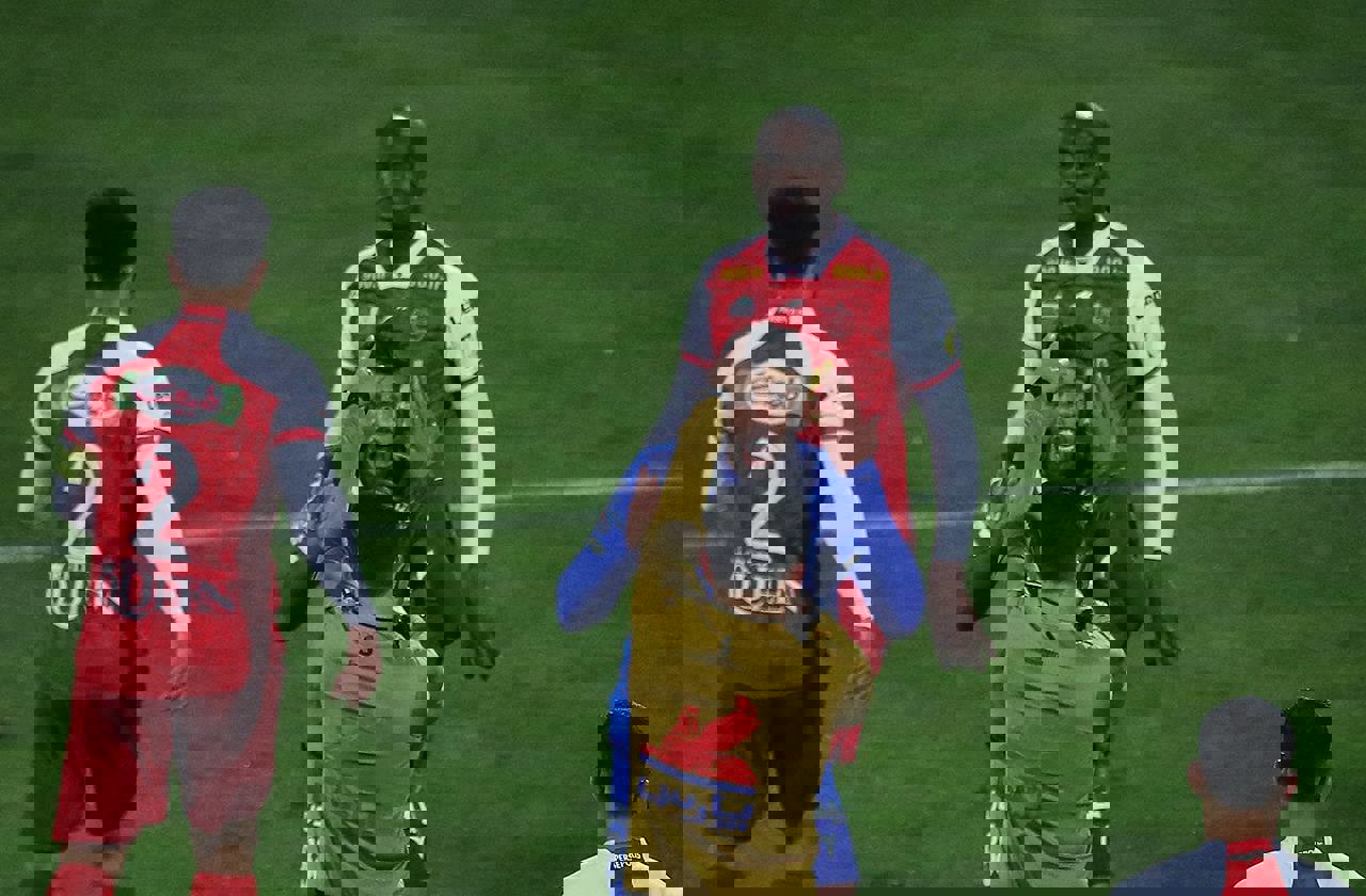 2001742