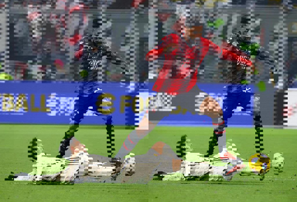 2001795