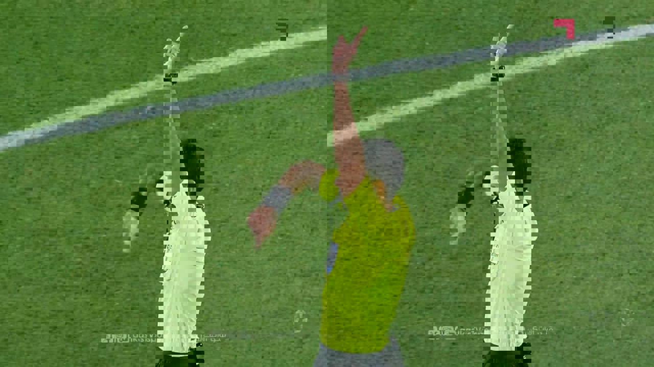 2001923