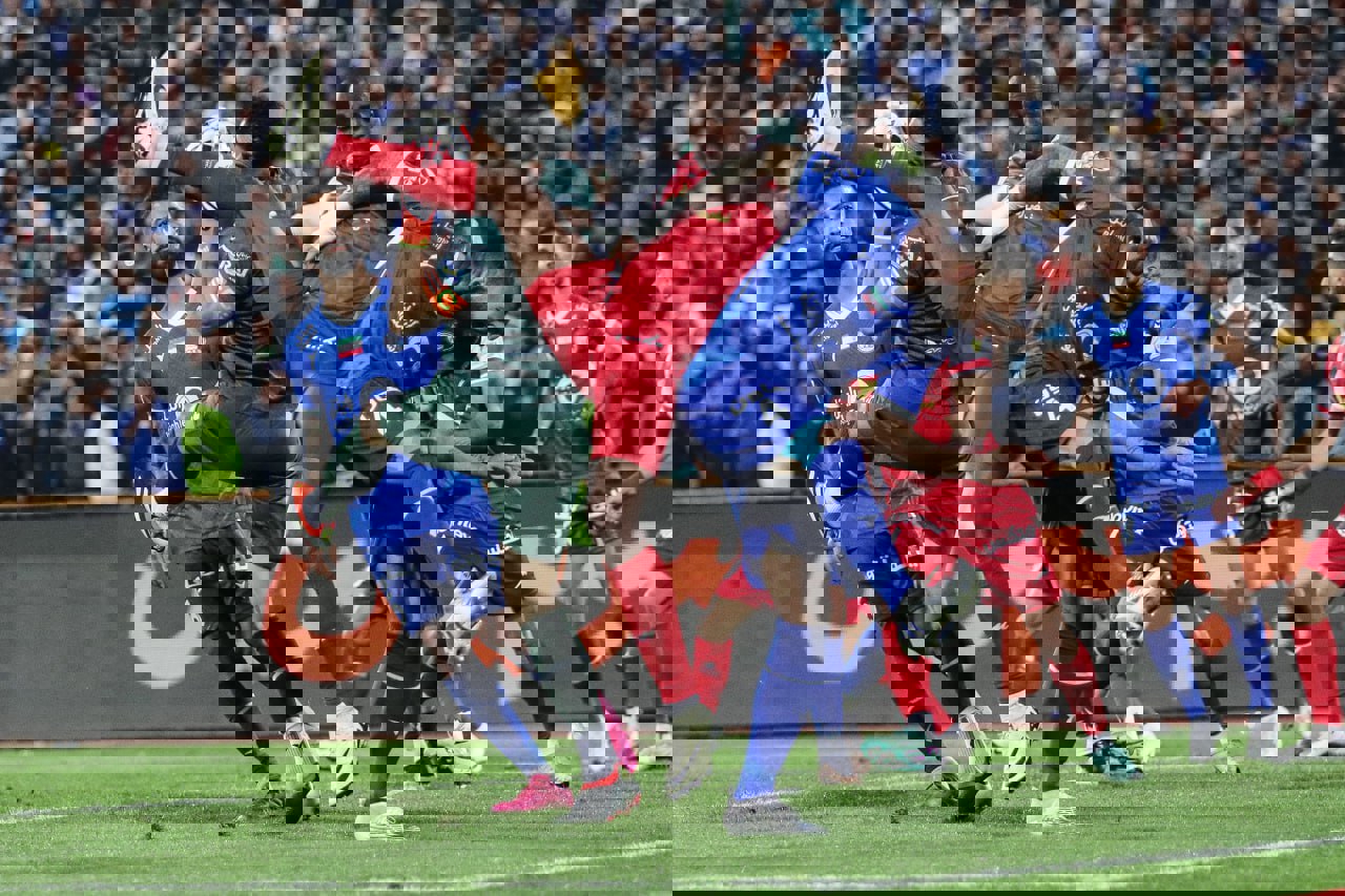 2001905