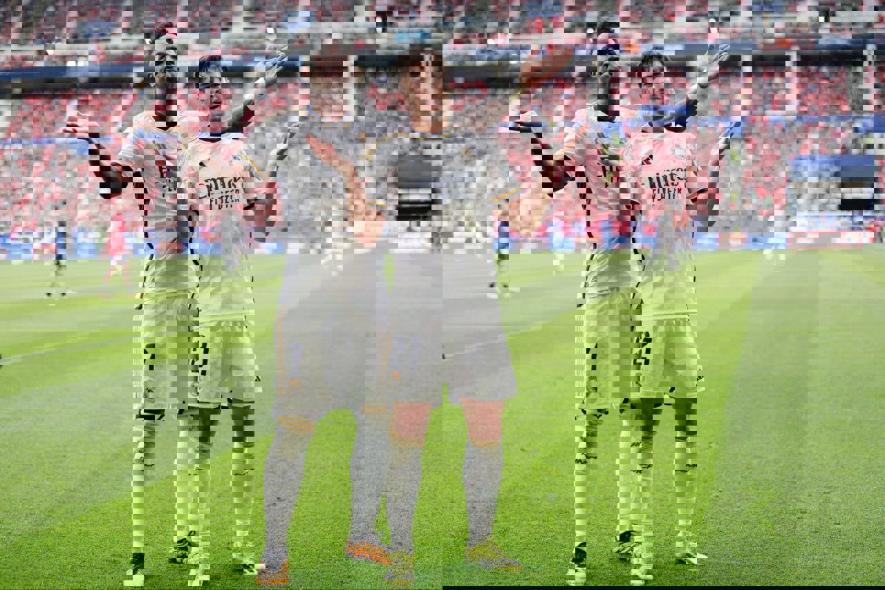2002183