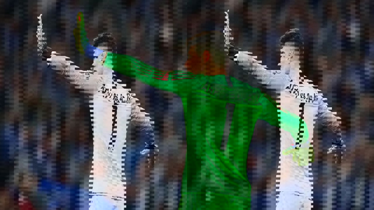 2002310