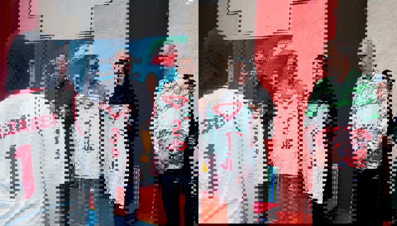 2002392