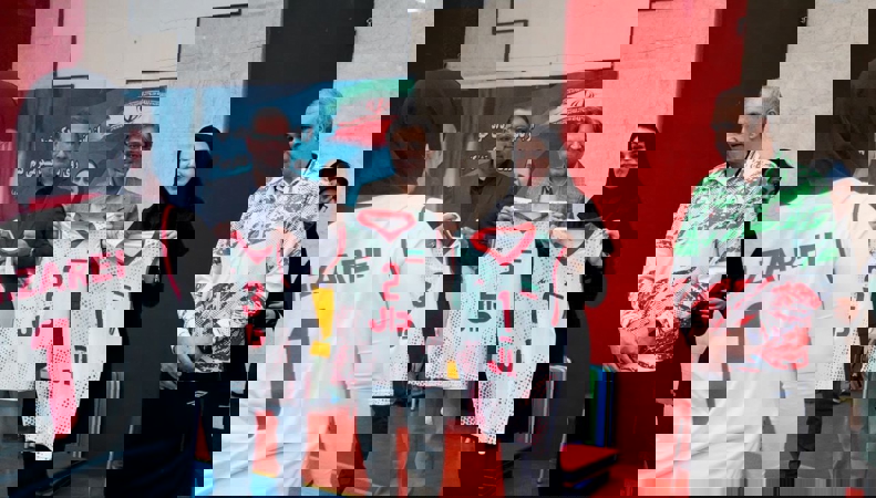 2002392