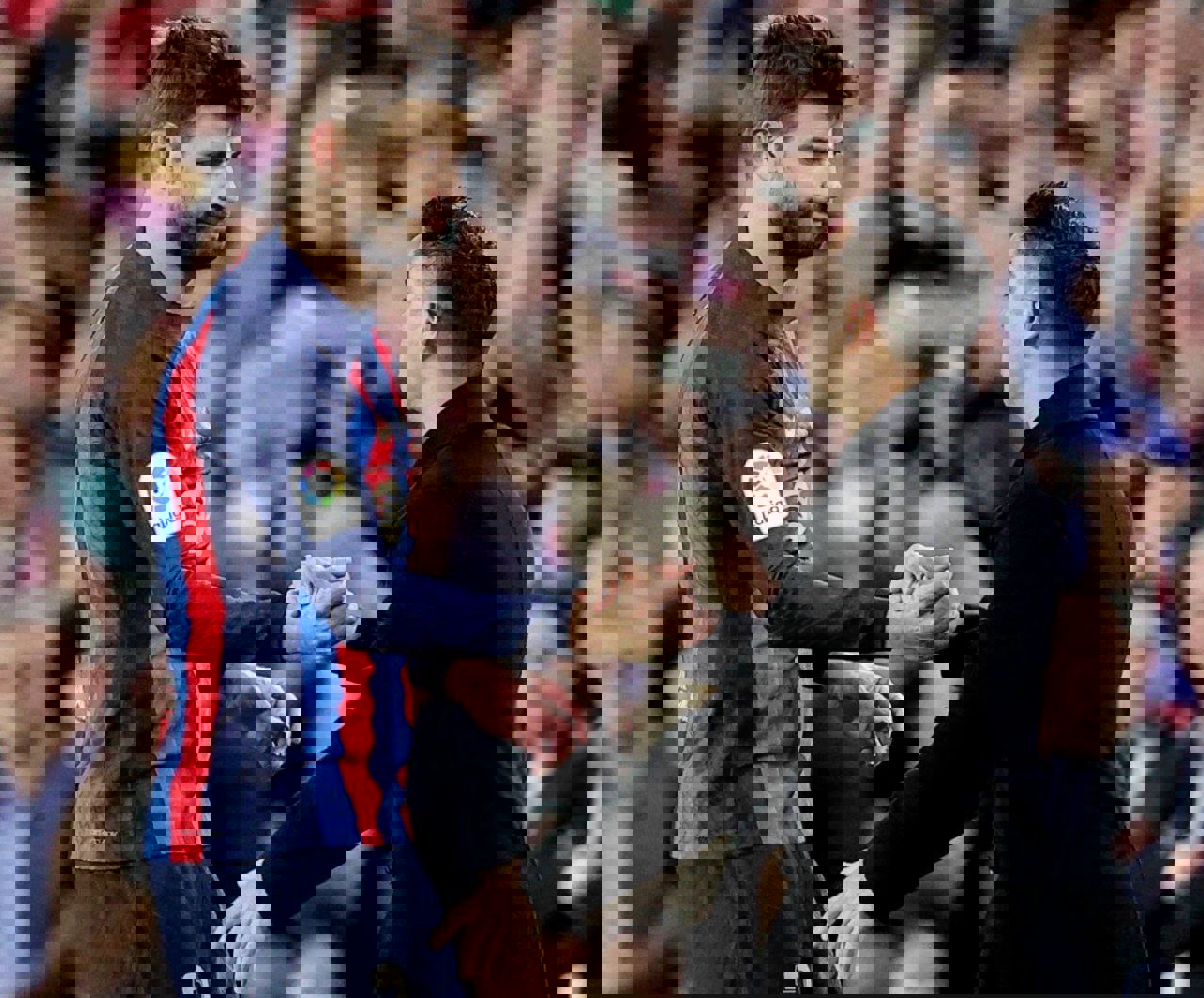 2002476