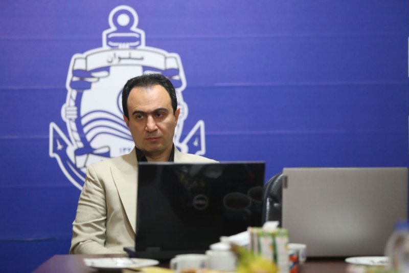 خاتون بم از الطاف داوران برخوردار میشود